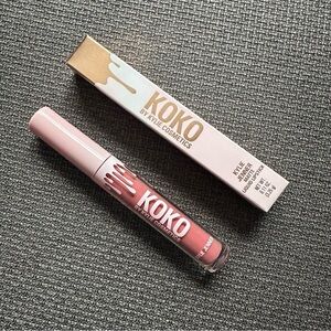 Kylie Cosmetics x Koko -  the bigger the hoops pink matte liquid lipstick